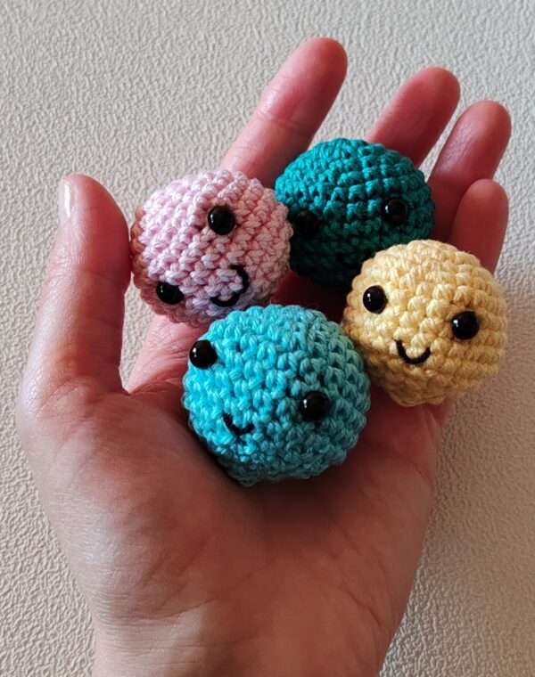 amigurumi mini ball