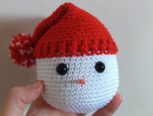 amigurumi snowman