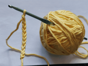 How to Make the Foundation Chain in Crochet – Easy Beginner Tutorial